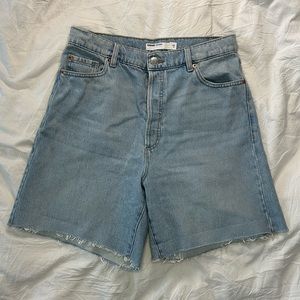 Light Wash High Rise Denim Jean Shorts Garage